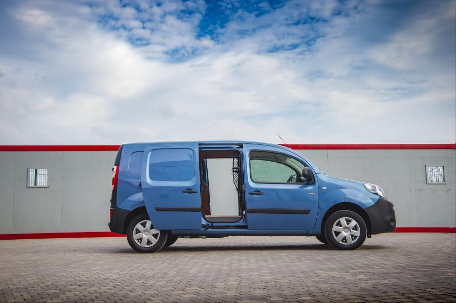  Renault Kangoo Maxi Van Z.E. 33 2017 года  (UK) (фото 5 из 6)